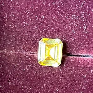 Cushion cut natural zircon